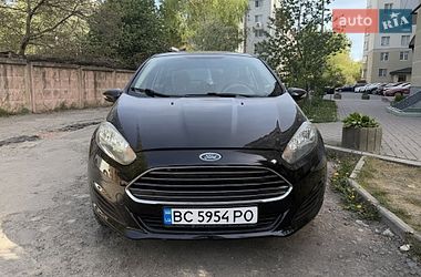 Хэтчбек Ford Fiesta 2016 в Львове