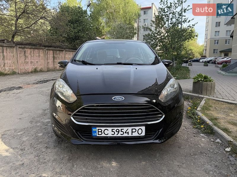Хэтчбек Ford Fiesta 2016 в Львове