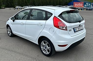 Хэтчбек Ford Fiesta 2016 в Львове