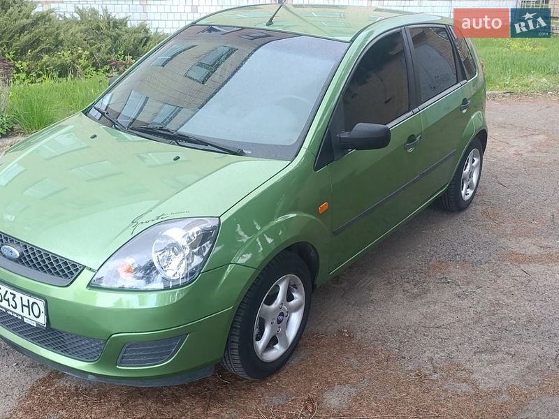 Хэтчбек Ford Fiesta 2007 в Прилуках