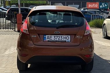 Хетчбек Ford Fiesta 2014 в Дніпрі