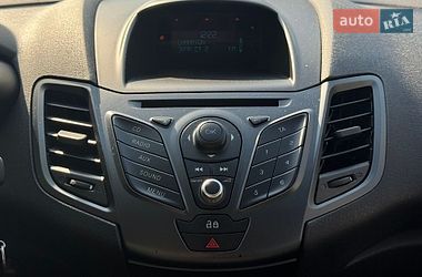 Хетчбек Ford Fiesta 2014 в Дніпрі