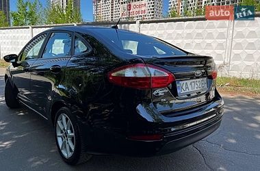 Седан Ford Fiesta 2017 в Києві