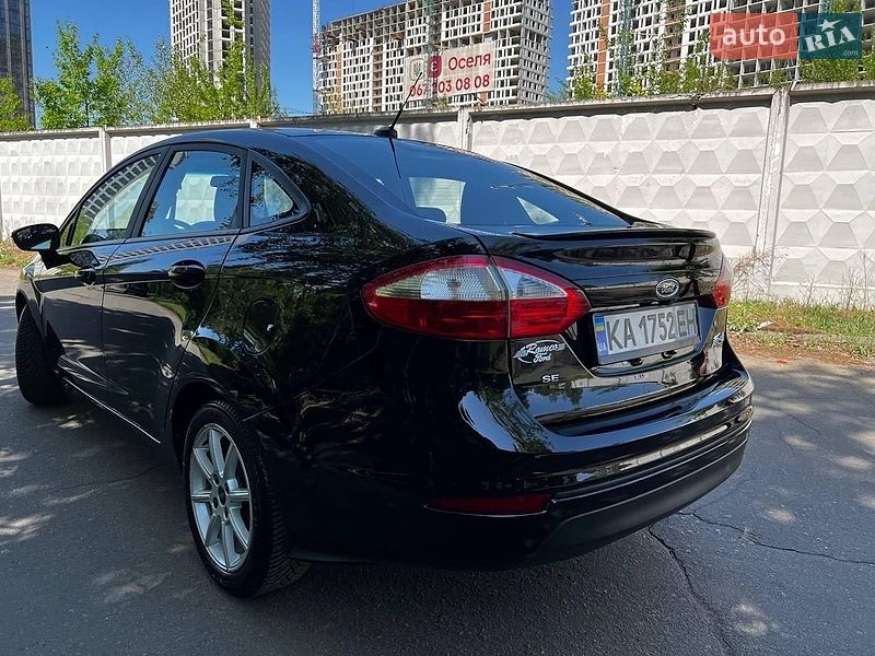 Седан Ford Fiesta 2017 в Києві