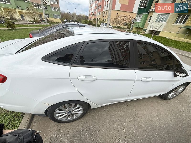 Седан Ford Fiesta 2013 в Харкові