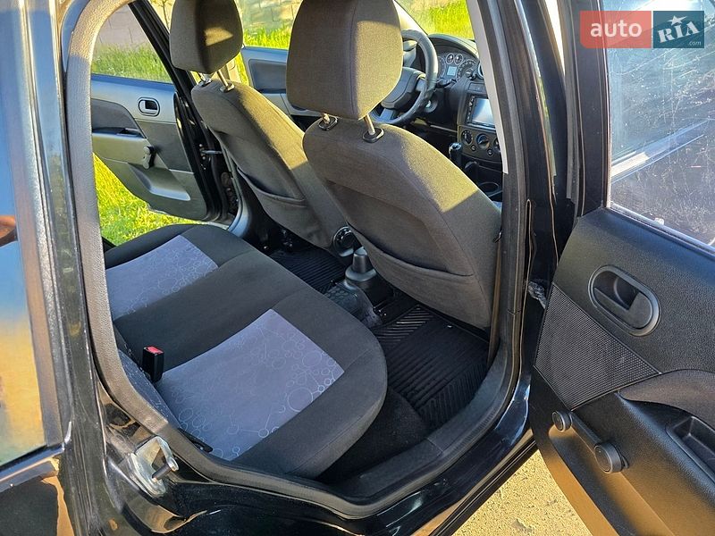 Хетчбек Ford Fiesta 2007 в Одесі