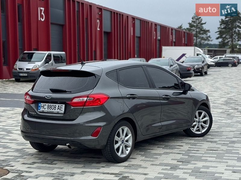 Хетчбек Ford Fiesta 2017 в Львові