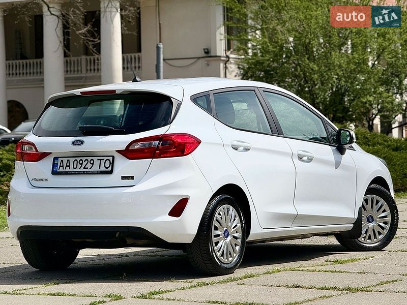 Хэтчбек Ford Fiesta 2018 в Киеве