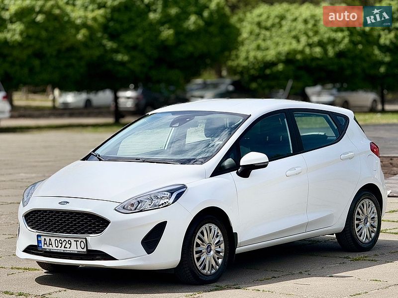 Хэтчбек Ford Fiesta 2018 в Киеве