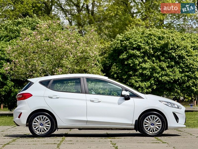 Хэтчбек Ford Fiesta 2018 в Киеве