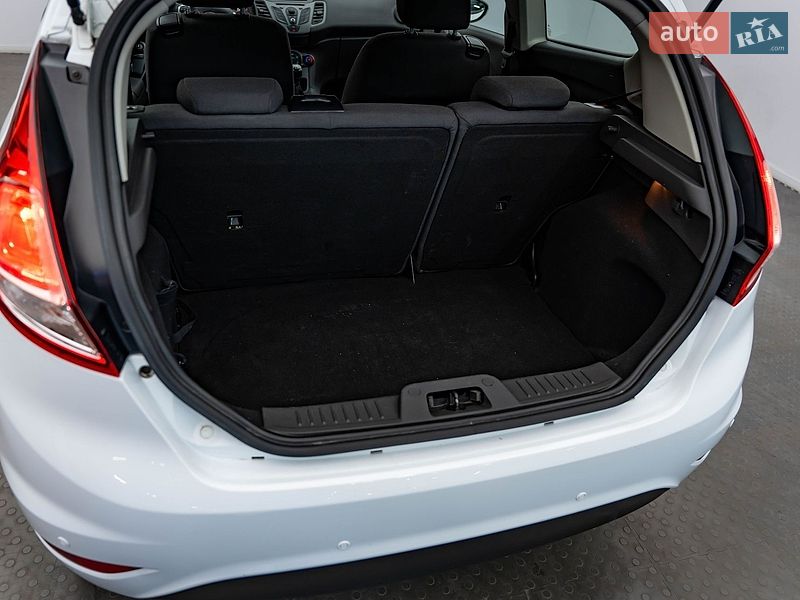 Хэтчбек Ford Fiesta 2014 в Киеве