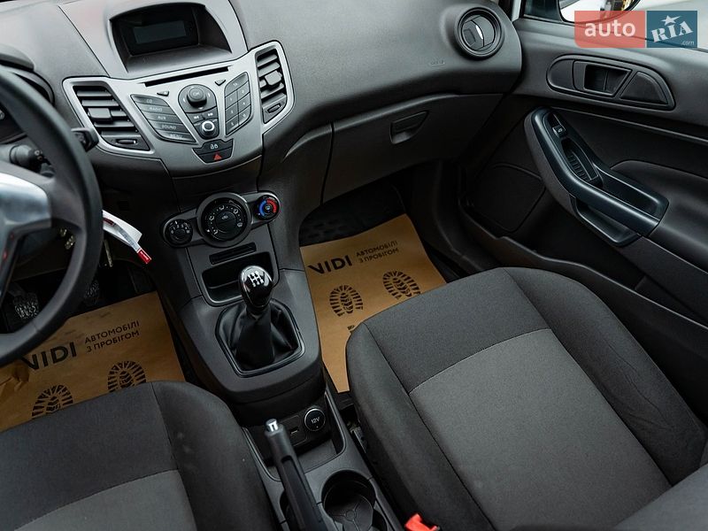 Хэтчбек Ford Fiesta 2014 в Киеве