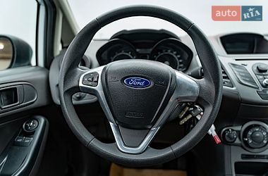 Хэтчбек Ford Fiesta 2014 в Киеве