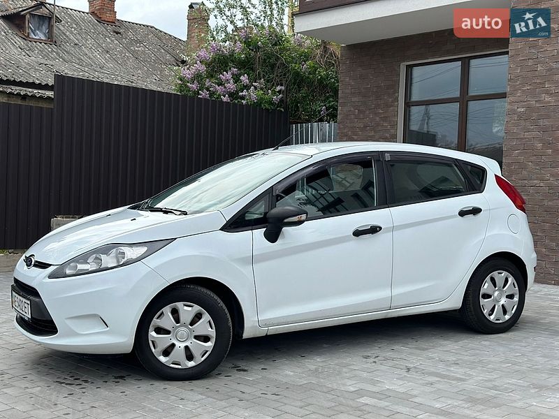 Хэтчбек Ford Fiesta 2011 в Виннице