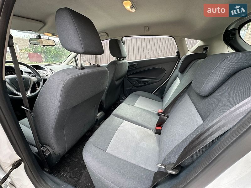 Хэтчбек Ford Fiesta 2011 в Виннице