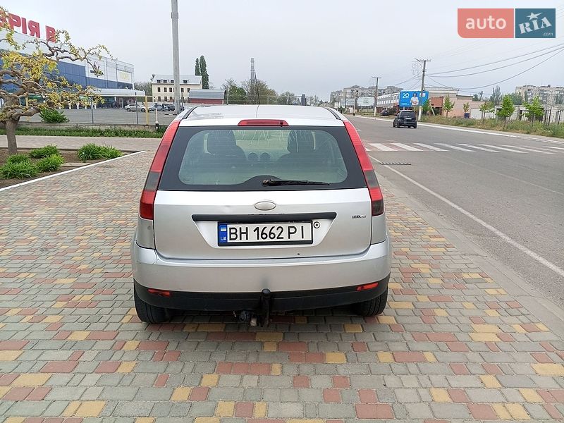 Хэтчбек Ford Fiesta 2002 в Белгороде-Днестровском