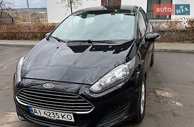 Хетчбек Ford Fiesta 2016 в Ірпені