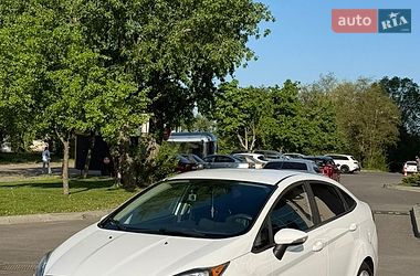Седан Ford Fiesta 2017 в Дніпрі