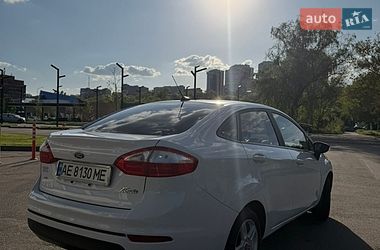 Седан Ford Fiesta 2017 в Днепре