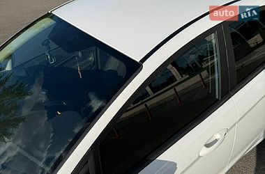 Седан Ford Fiesta 2017 в Днепре