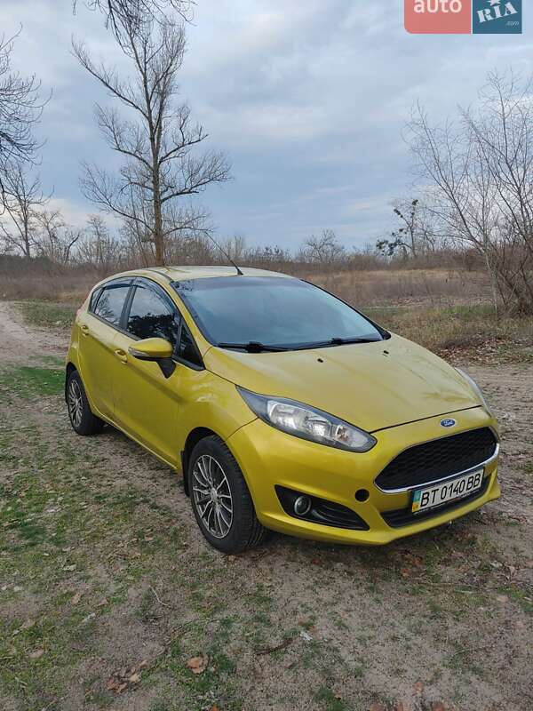 Хетчбек Ford Fiesta 2013 в Києві