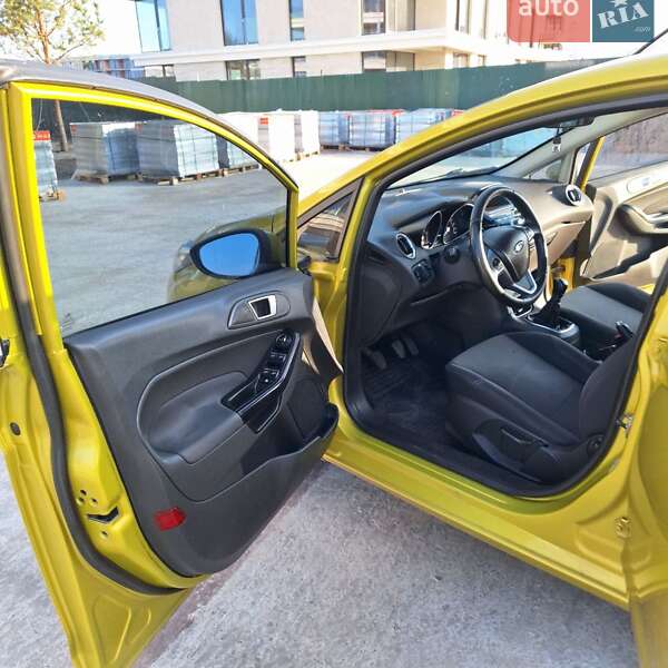Хетчбек Ford Fiesta 2013 в Києві