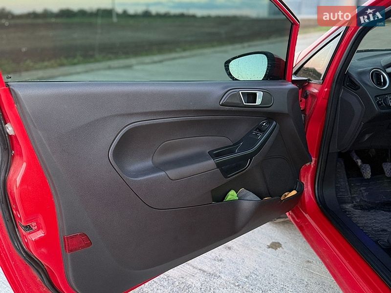 Хетчбек Ford Fiesta 2014 в Шепетівці