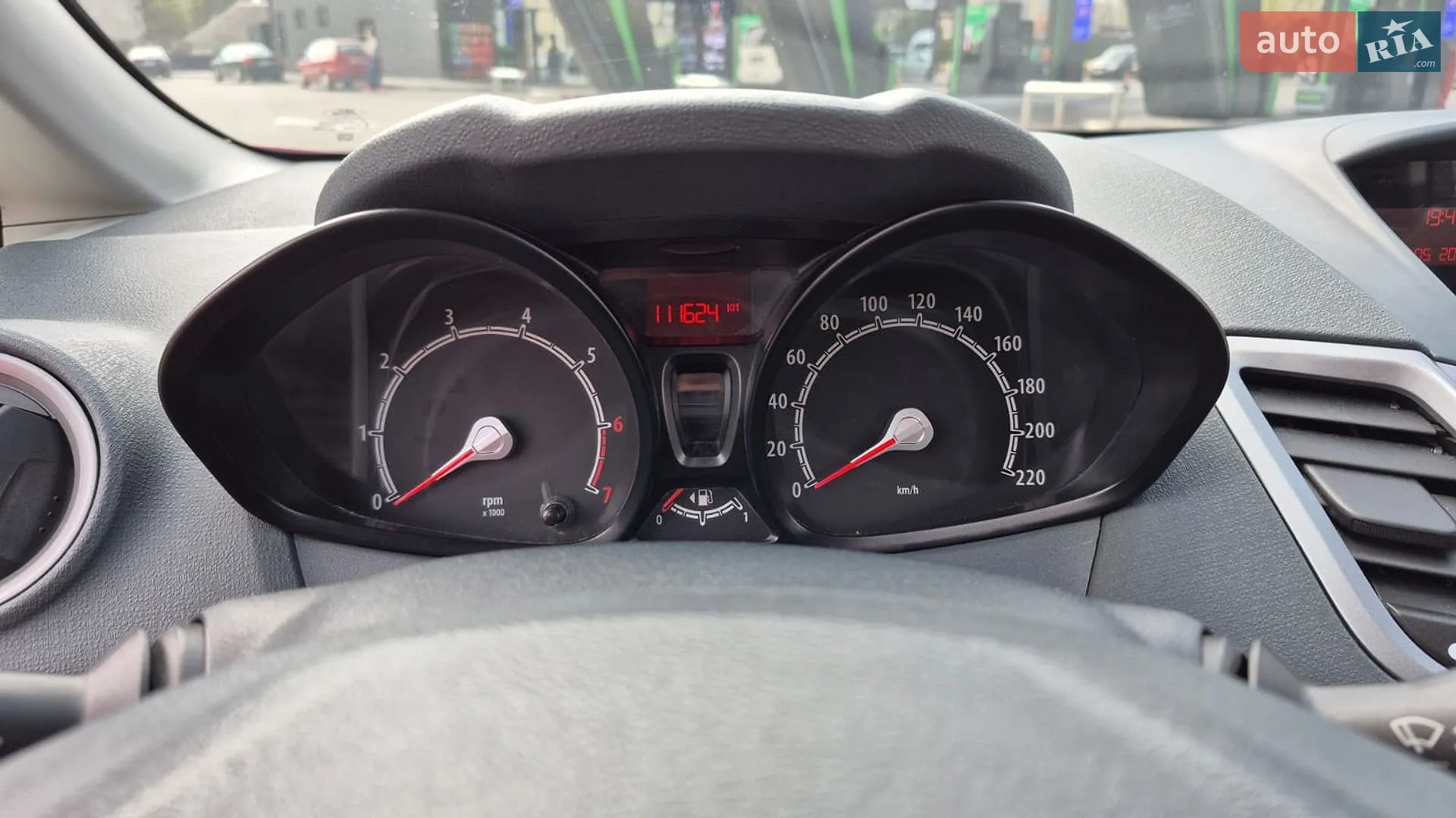 2010 Ford Fiesta - мініатюра 11