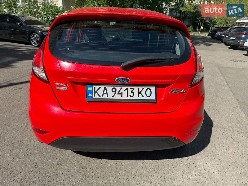 Хэтчбек Ford Fiesta 2013 в Киеве