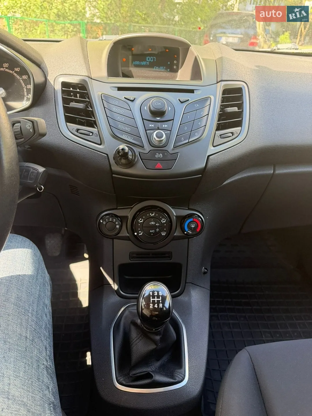2013 Ford Fiesta - мініатюра 17