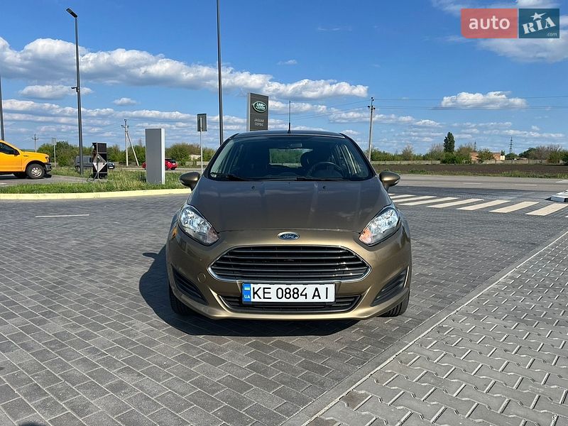 Хетчбек Ford Fiesta 2013 в Дніпрі