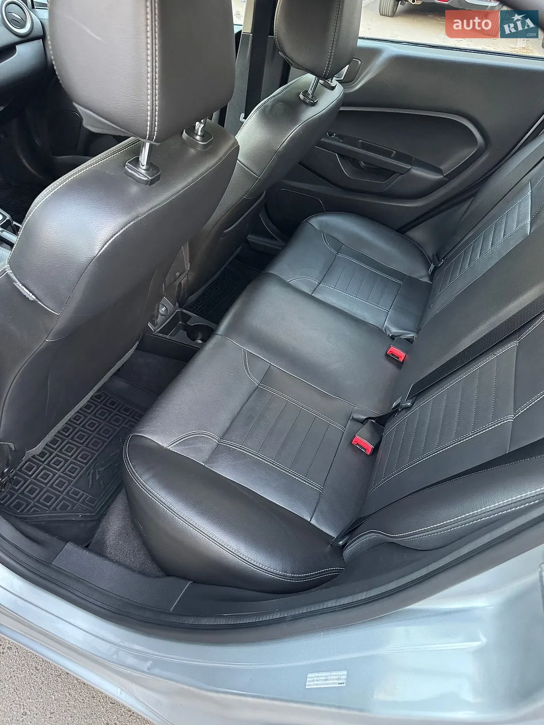 2014 Ford Fiesta - мініатюра 31