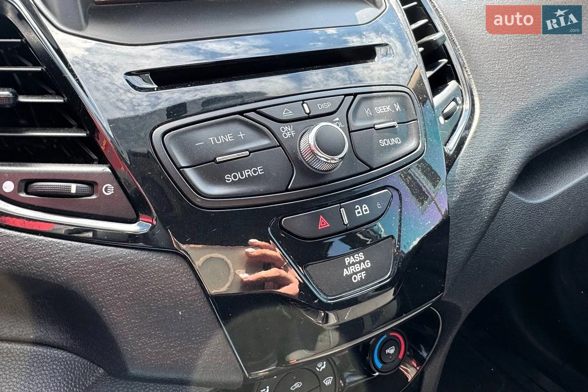 2014 Ford Fiesta - мініатюра 25
