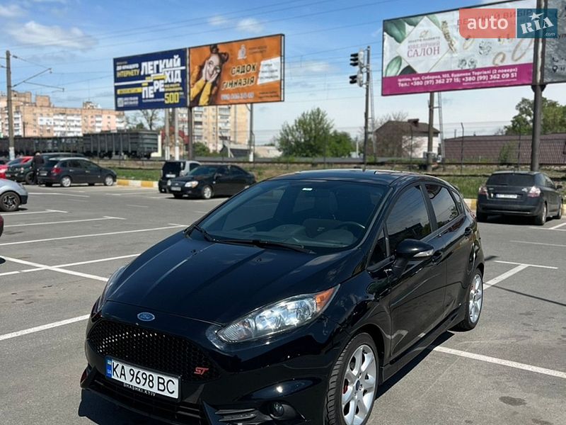 Хэтчбек Ford Fiesta 2019 в Киеве