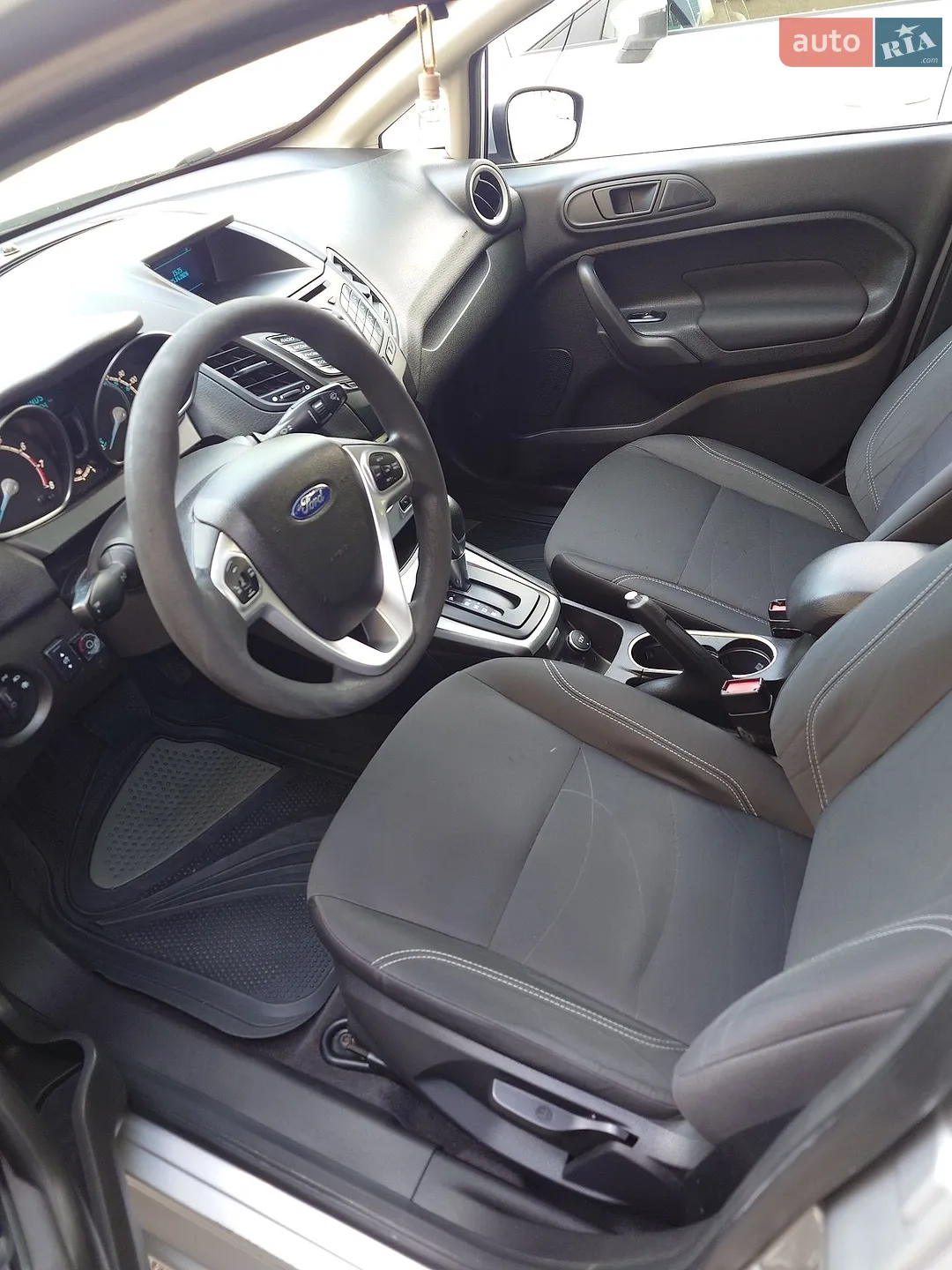 2017 Ford Fiesta - мініатюра 15