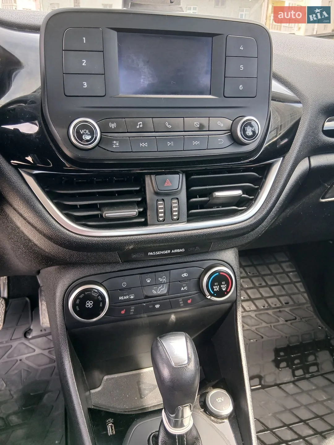 2018 Ford Fiesta - мініатюра 11