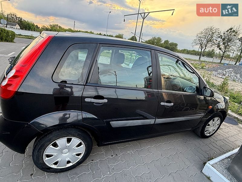 Хетчбек Ford Fiesta 2007 в Володимирі фото 6 Хетчбек Ford Fiesta 2007 в Володимирі