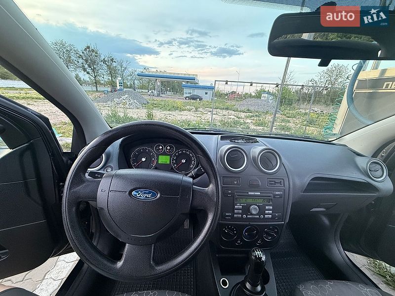 Хетчбек Ford Fiesta 2007 в Володимирі фото 9 Хетчбек Ford Fiesta 2007 в Володимирі