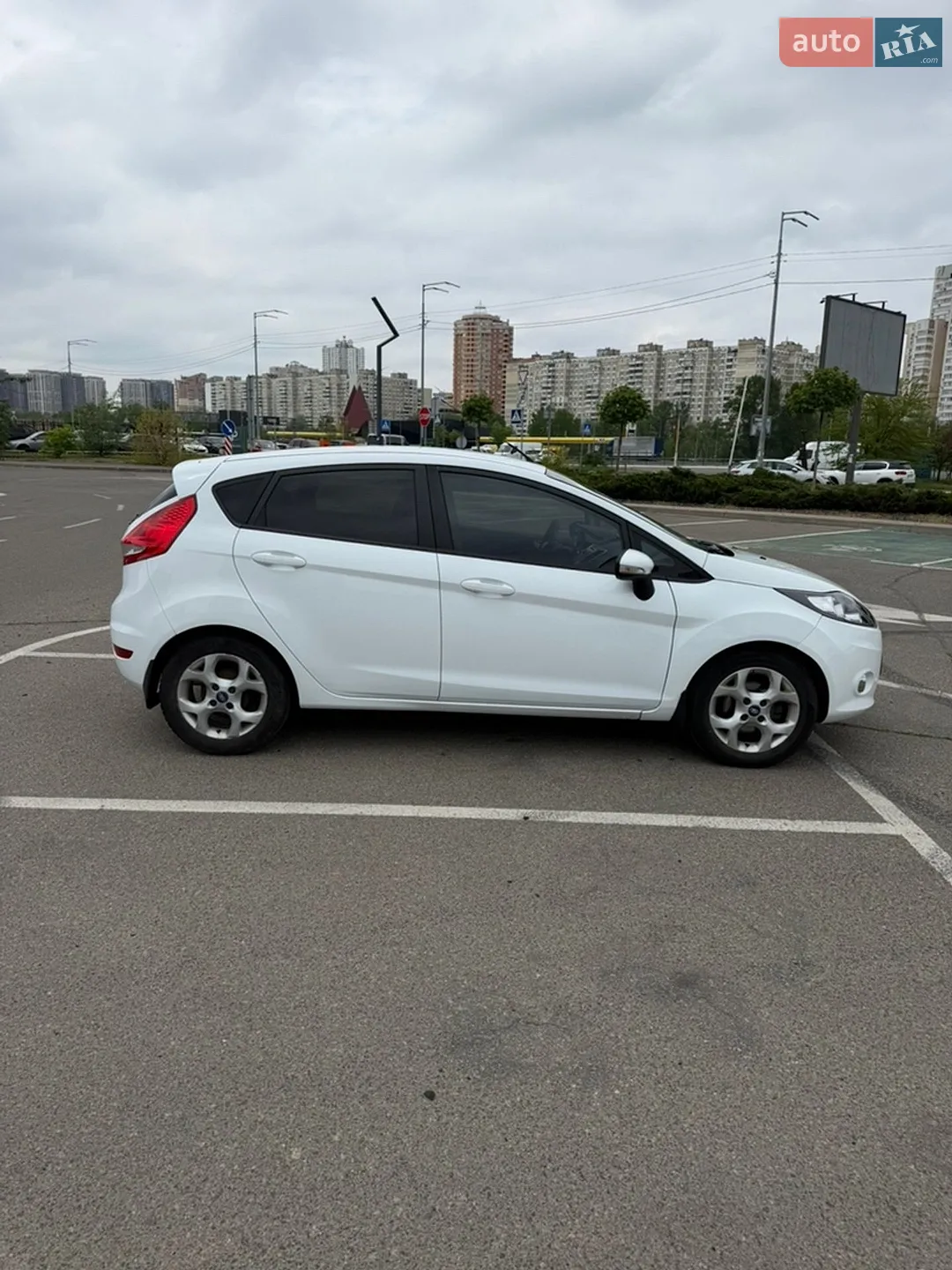 2012 Ford Fiesta - мініатюра 4