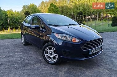 Седан Ford Fiesta 2015 в Хмельницком