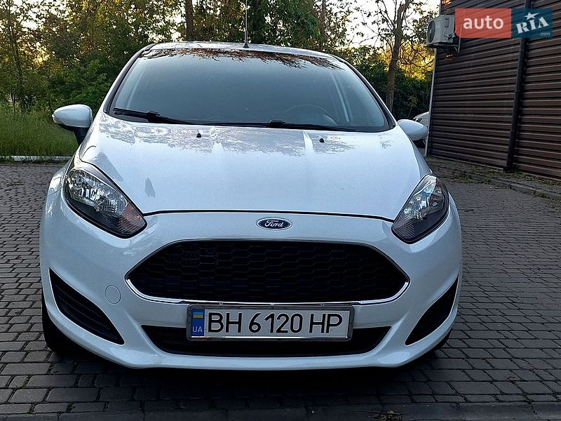 Хетчбек Ford Fiesta 2016 в Одесі