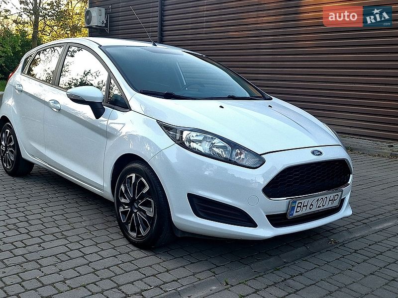 Хетчбек Ford Fiesta 2016 в Одесі
