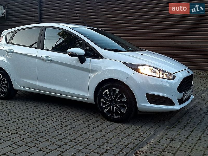 Хетчбек Ford Fiesta 2016 в Одесі