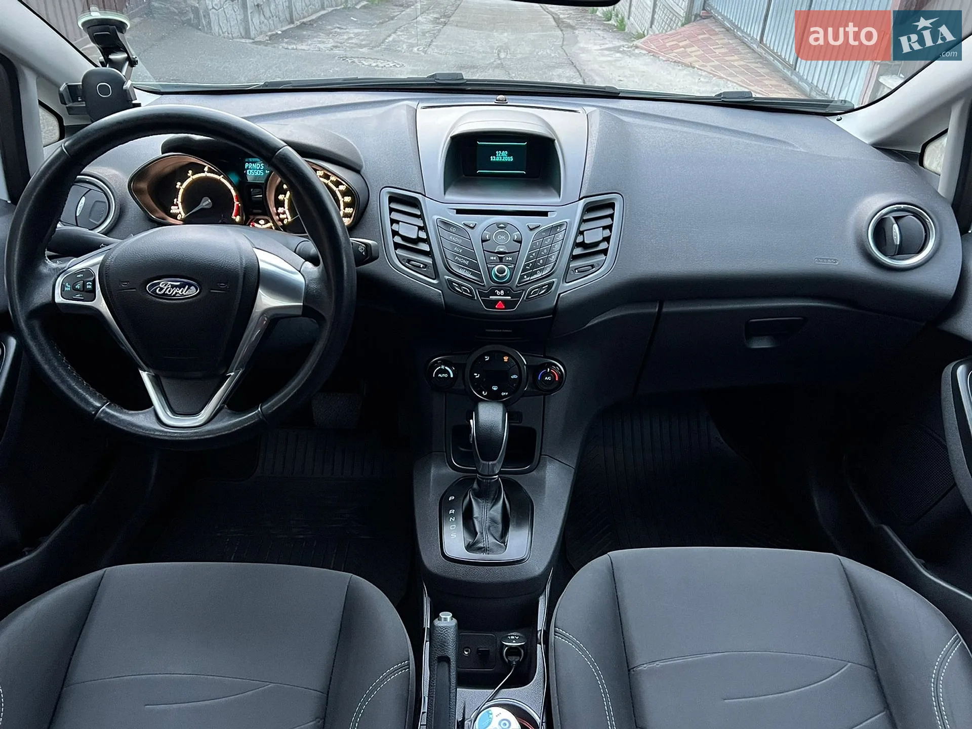 2015 Ford Fiesta - мініатюра 23