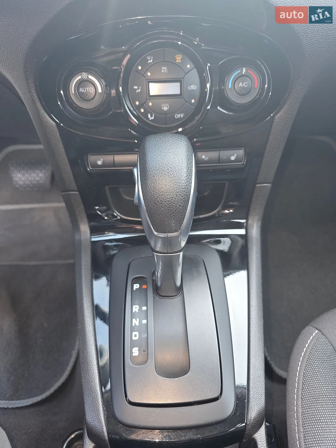 2019 Ford Fiesta - мініатюра 20