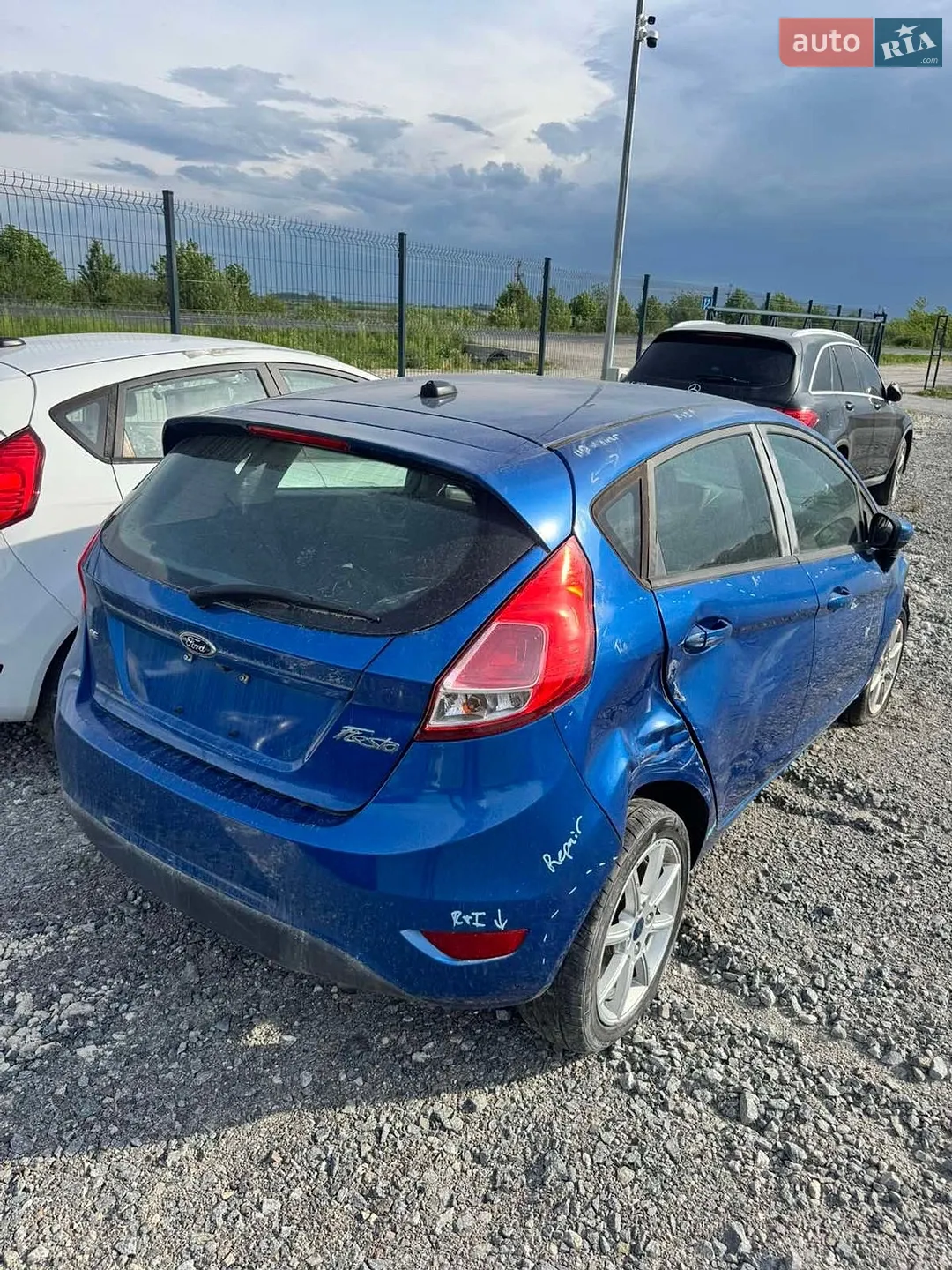 2019 Ford Fiesta - мініатюра 17