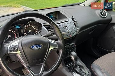 Хэтчбек Ford Fiesta 2014 в Днепре