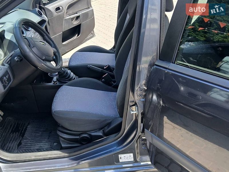 Хетчбек Ford Fiesta 2008 в Львові