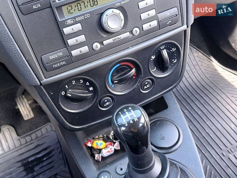 Хетчбек Ford Fiesta 2008 в Львові