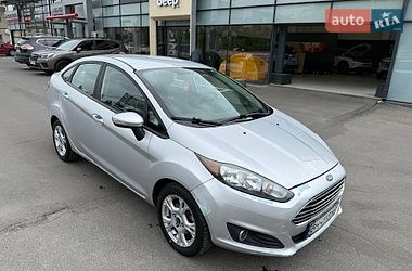Седан Ford Fiesta 2015 в Одесі